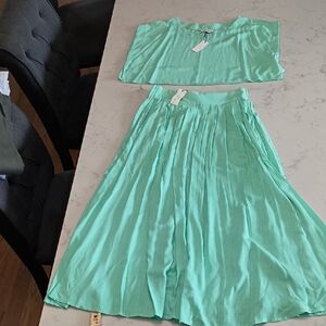 Women's Skirt Set NWT